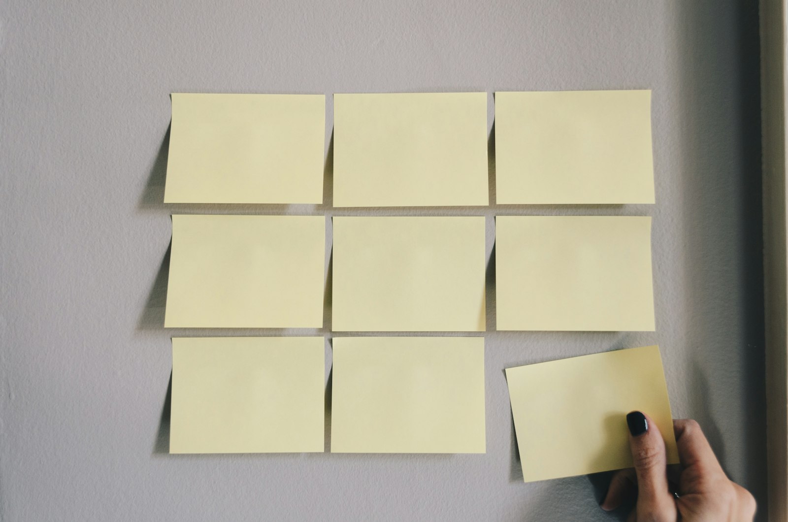 Jahres-Retainer bei Forge12 — planbare Weiterentwicklung mit festem Stundenkontingent